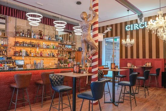 Arlequin cocktail bar expats Mallorca