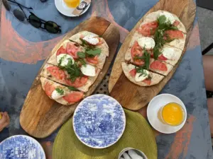 The best brunch in Mallorca with e-scooters