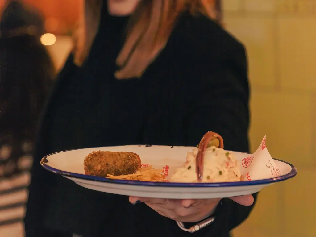 Gourmet food presented by Vermuteria La Rosa in Palma de Mallorca