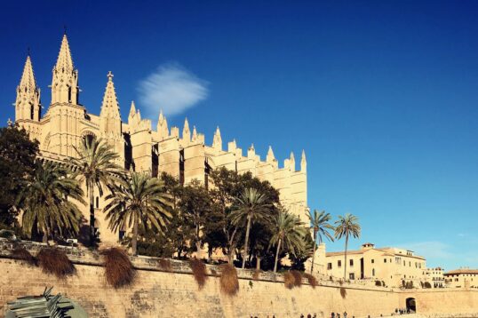 Palma Cathedral overlooking the waterfront in Palma de Mallorca