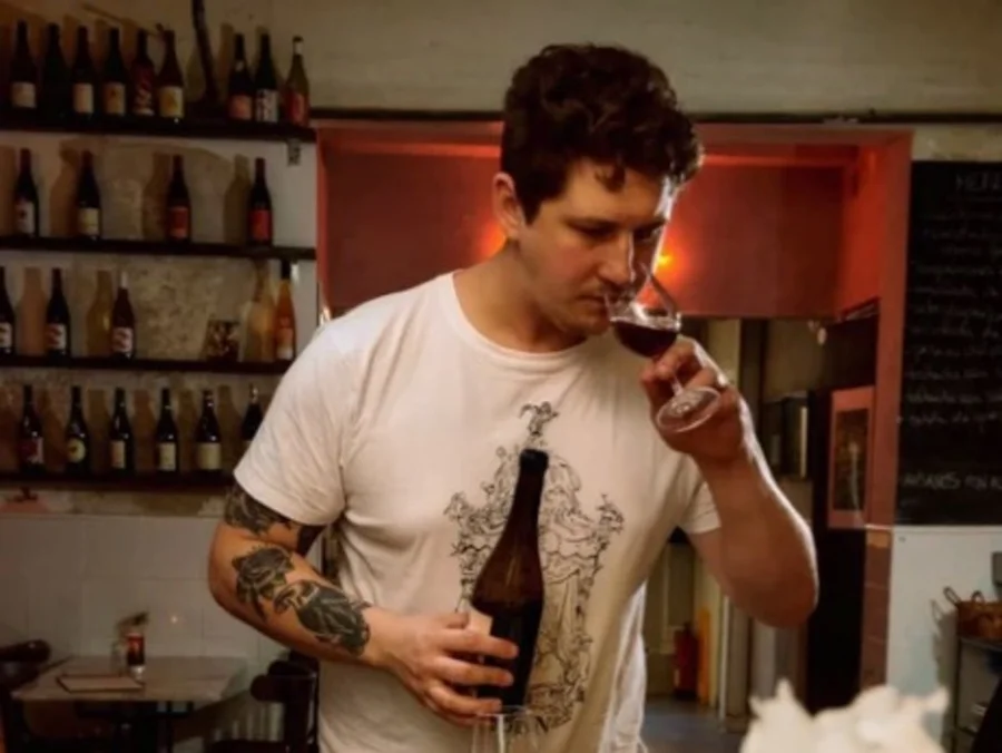 Delicious natural wine pairing with your gourmet dish at Bar La Sang on the self-guided Palma Off-Grid food tour