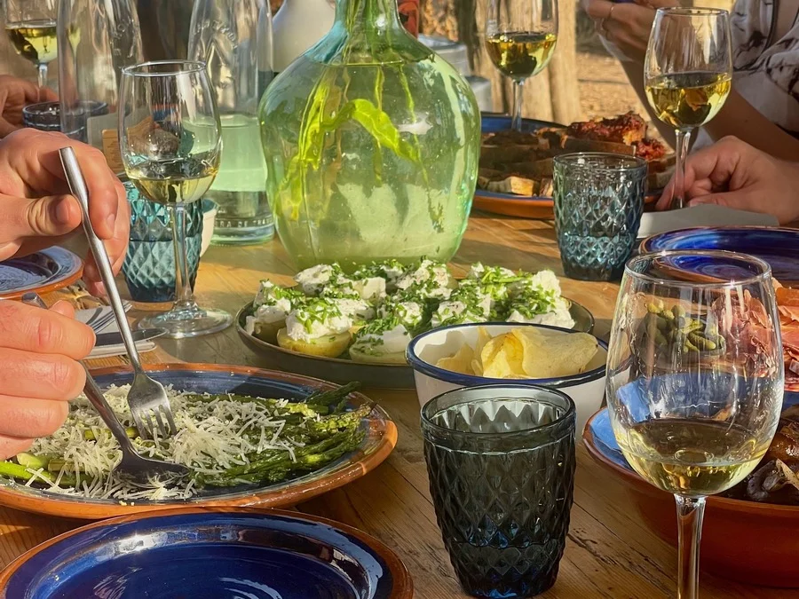 Sharing-style dinner with local products from the farm at Can Cavall Blau in Sencelles
